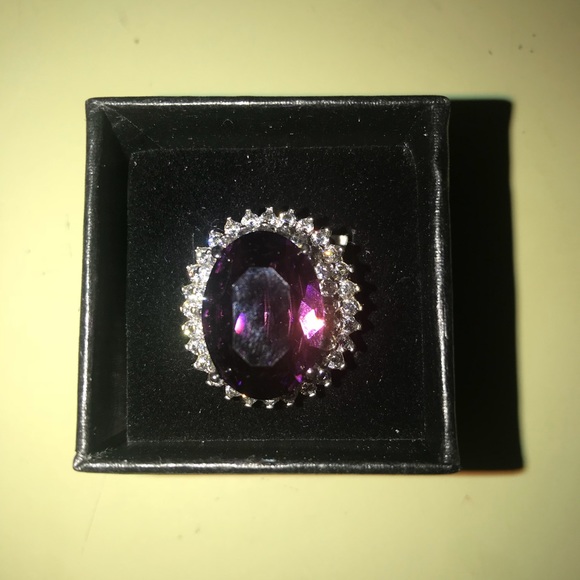 NWT COCKTAIL RING - Picture 3 of 5